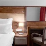 Movenpick ホテル 4*