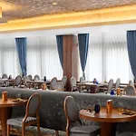 Movenpick Hotel 4*