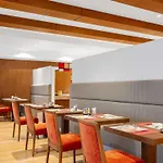Movenpick 4*