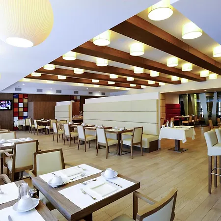 Movenpick 4* Szarajevó