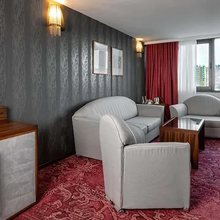 Movenpick Szálloda 4*