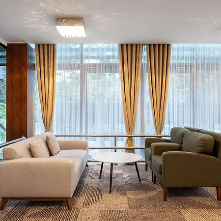 Movenpick 4*