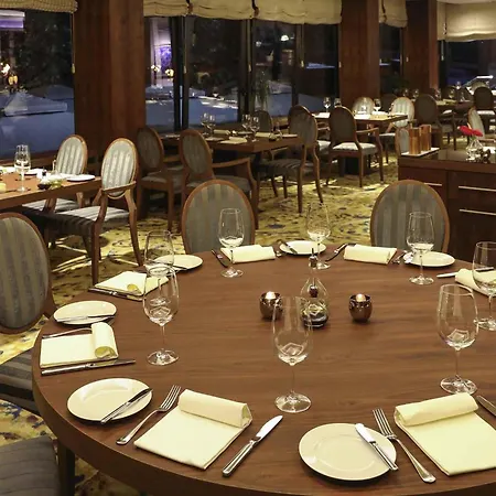 Movenpick 4*