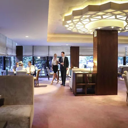 מלון Movenpick 4*