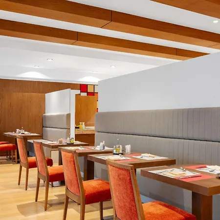 酒店 Movenpick 4*