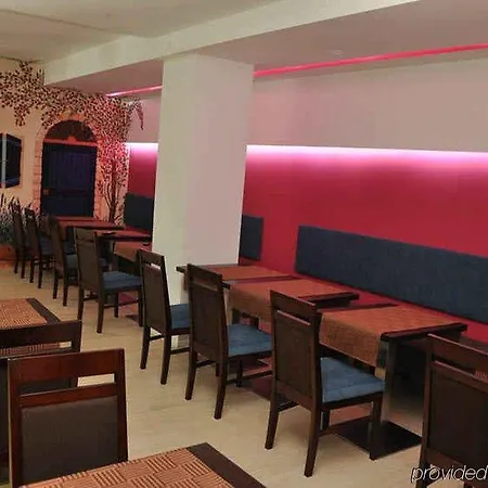 Movenpick Hotel 4*
